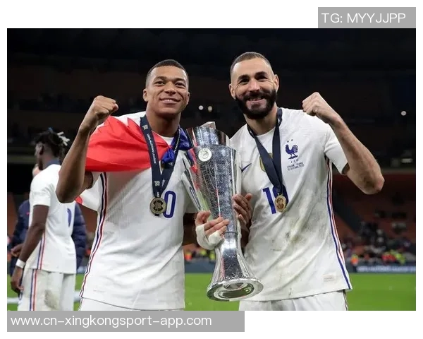 近十年皮奇奇奖回顾梅西五连冠姆巴佩莱万本泽马同台竞技