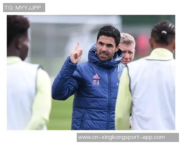 评论员分析弗兰克使用带枪手logo杯子是否合适赢球才是关键因素