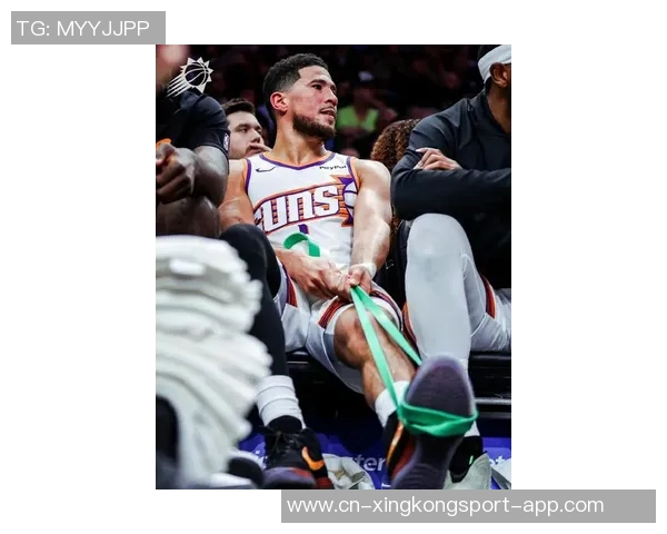 今日太阳客场挑战活塞布克因脚踝伤缺席比赛影响球队战力