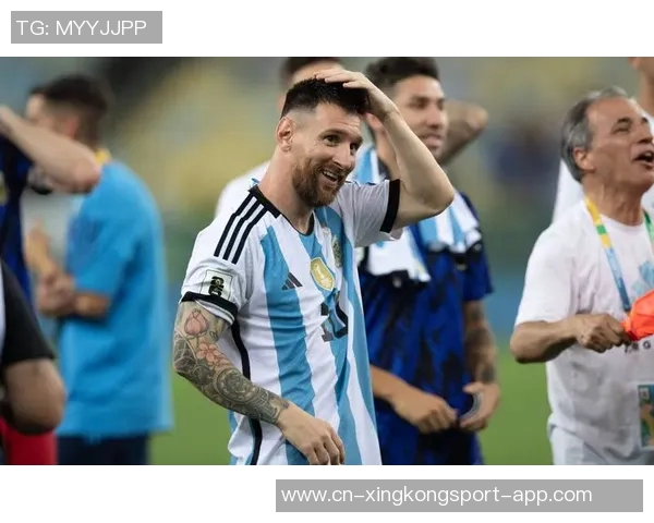 2025美洲足球先生揭晓阿拉斯凯塔荣膺梅西仅获14得票排名第二 2025美洲足球先生揭晓阿拉斯凯塔荣膺梅西仅获14得票排名第二